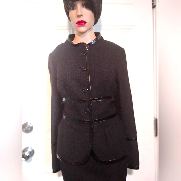 ESCADA 10/12 BLACK BOUCLE WOOL CALFSKIN PATENT LEATHER LOGO NWT SKIRT TALL - Picture 6 of 16